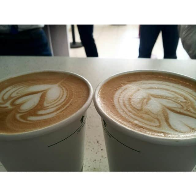 Mielのインスタグラム：「Linda tarde!  #Mielcafe #foodmafiapr @fefa215 @Baristalberto @joseenriquepr」