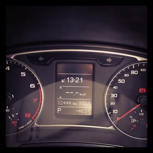 のインスタグラム：「一本目終了。車の中が大変なことに！車内でも熱中症になりそう😱 #summer」