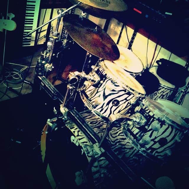 剣 さんのインスタグラム写真 - (剣 Instagram)「スタジオドラム。」7月27日 0時53分 - sadie_tsurugi