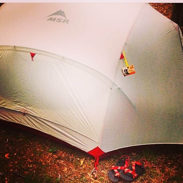 チャコのインスタグラム：「フジロック 本日のおうち まだまだこれからですが🌛#MSR#フジロック#Chaco#fujirock#キャンプ#苗場」