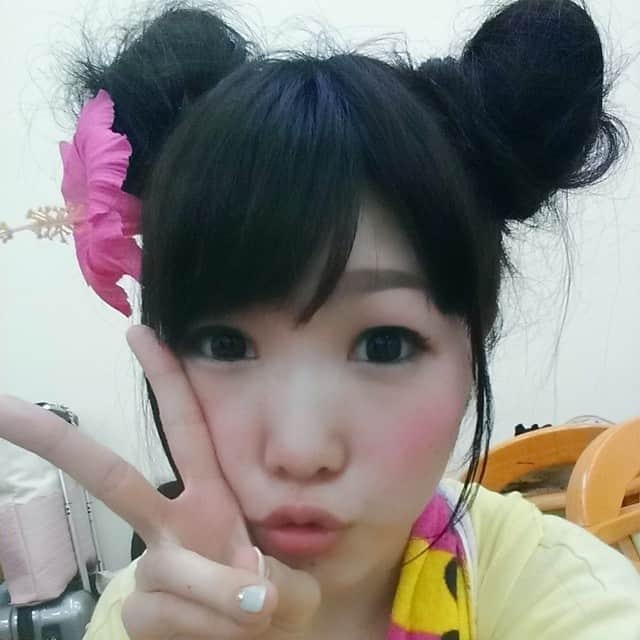 小玉いづみのインスタグラム：「沖縄限定シーサーヘア✃ かわいい♡ #カバガ #小玉 #ミッキー #瀬長島 #浮かれポンチ」
