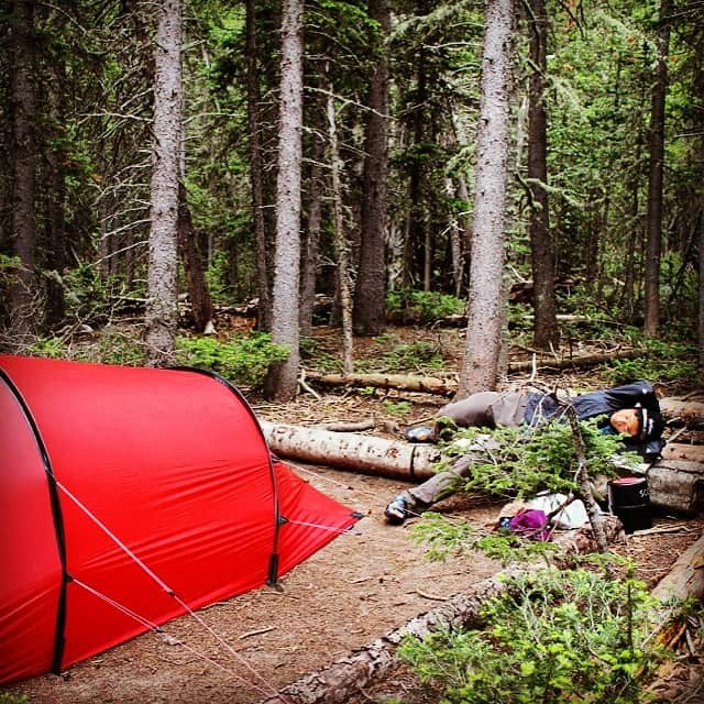 チャコのインスタグラム：「Go Camping🌲🌲 台風も過ぎて行き、週末はキャンプに行こう！！#チャコ#Chaco#hilleberg#camp#hike#山登り」