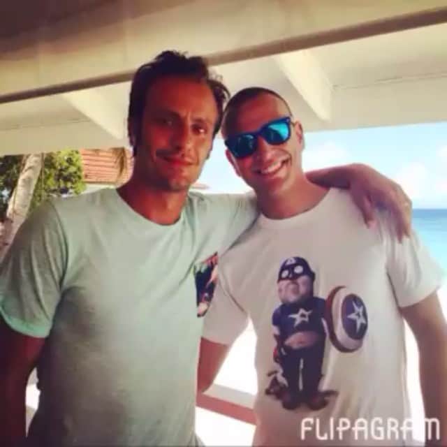 ルカ・アントネッリのインスタグラム：「In bocca al lupo amici......vi vogliamo bene 😘🇨🇳🇨🇳🇨🇳🇨🇳🇨🇳🇨🇳🇨🇳 @martacomparoni @aligila3」