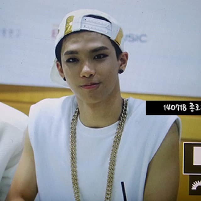 のインスタグラム：「140718 #씨클라운 종로팬사인회 크라운과 #나랑만나! #MARU」