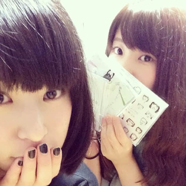 ほな・いこかのインスタグラム：「実家なうなうなう妹なうなうなうな」