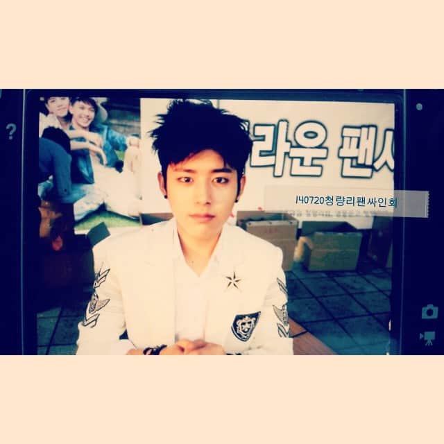C-CLOWNのインスタグラム：「강준의 청량리 팬싸인회 현장! #씨클라운 #CCLOWN #나랑만나 #Let_s_love #KANGJUN」