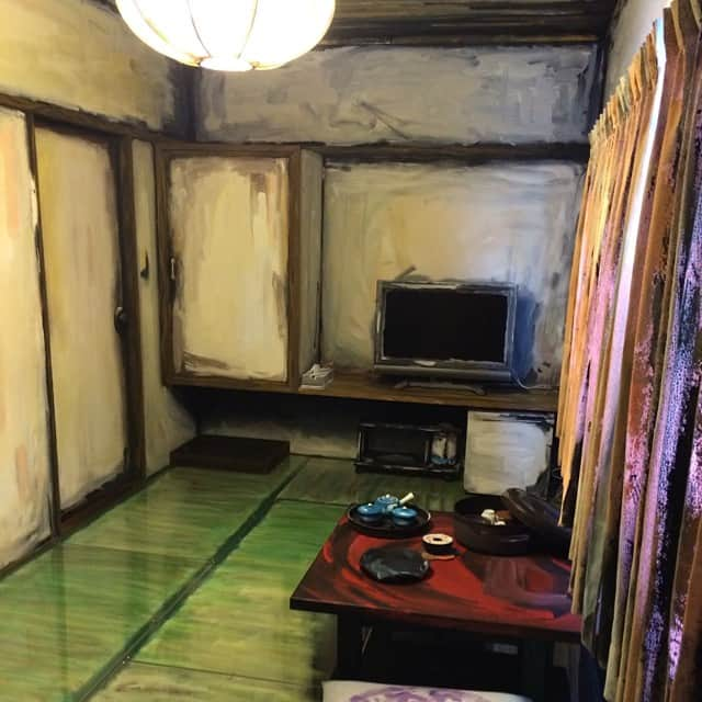 SPRiNGさんのインスタグラム写真 - (SPRiNGInstagram)「紙面にて掲載できなかった道後プリンスホテルさんのお部屋。谷尻誠さんのだまし絵部屋「Sketch」 ノーフィルターです。いるとふしぎな感覚に。写真映えするお部屋！#道後オンセナート#道後プリンスホテル」7月21日 14時39分 - spring_tkj