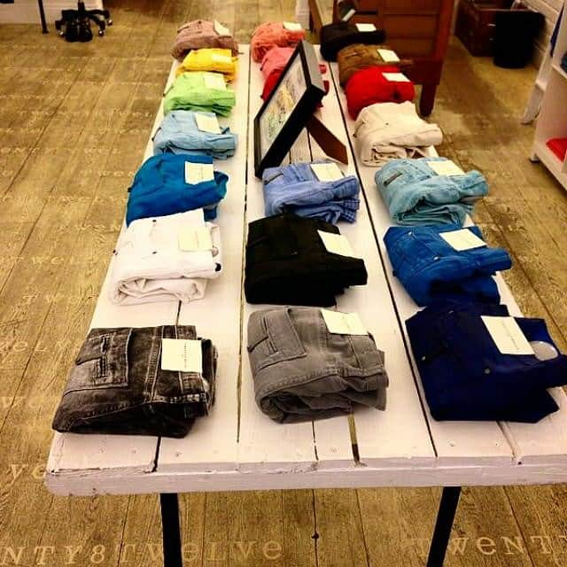 トゥエンティーエイトトゥエルブのインスタグラム：「We're feeling colourful this summer! Grab your fresh summer coloured denim, now from £70! #denim #colours #rainbow #twenty8twelve #ss14 #premiumdenim #jeans #colouredjeans #summer #instafashion #ootd #luxurydenim」