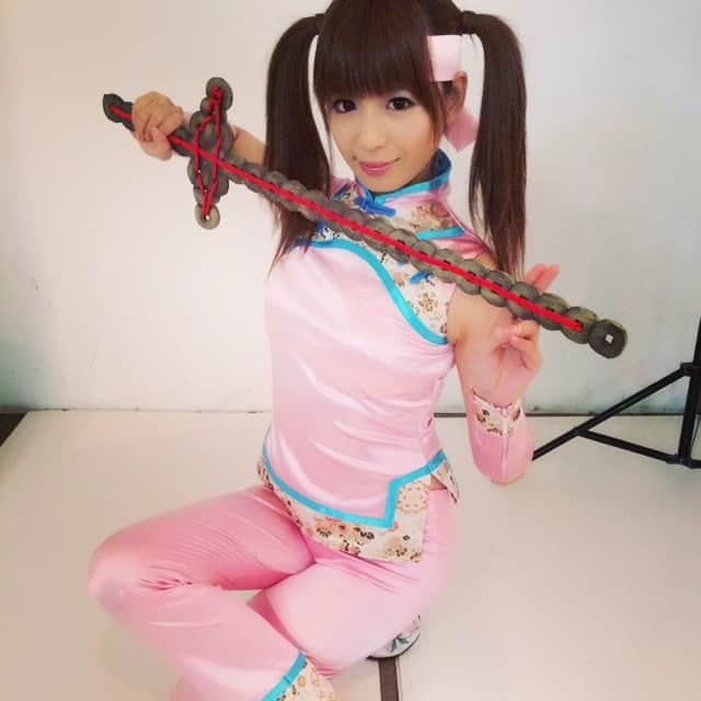 栗林里莉さんのインスタグラム写真 - (栗林里莉Instagram)「テンテン風コス！ キョンシーと戦ったよww #AV #shooting #cosplay」7月29日 7時53分 - riri_kuribayashi_official