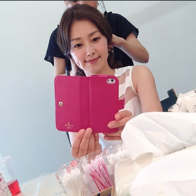 笛木優子のインスタグラム：「今日もお疲れ様🎶  오늘두 수고🎶 #iPhonecace#lanvinenbleu」