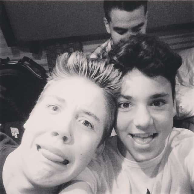 ダニエル・スカイのインスタグラム：「😊 @itsdanielskye #danielskye #Lovatic #DemiLovato #Arianagrande #Fifthharmony #FrankieGrande #justinbieber #JayZ #JustinTimberlake #kimkardashian #kylieJenner #kendallJenner #marylinmonroe #Lorde #Ladygaga #CameronDiaz #chrisBrown #Beyonce #BeckyG #BellaThorne #Breezy #queenlatifa #nickiminaj #Mileycyrus」