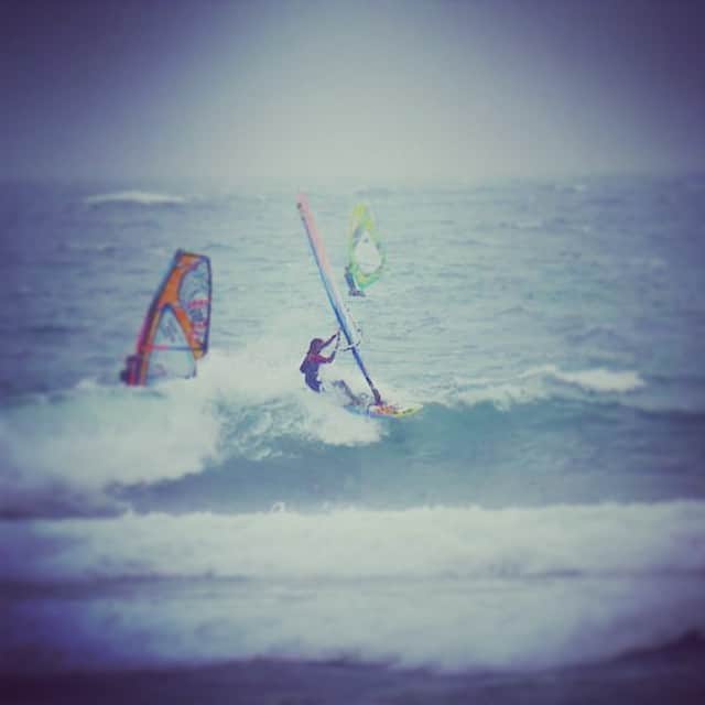 伊東大輝さんのインスタグラム写真 - (伊東大輝Instagram)「windsurf!楽しかったな〜 しばらくできないけど我慢！ 骨には異常なし！ #windsurfing #4Rule #Quiksilver #1173 #typoon #セブンシーズ @yushishirakata」8月11日 10時40分 - daikiitoh