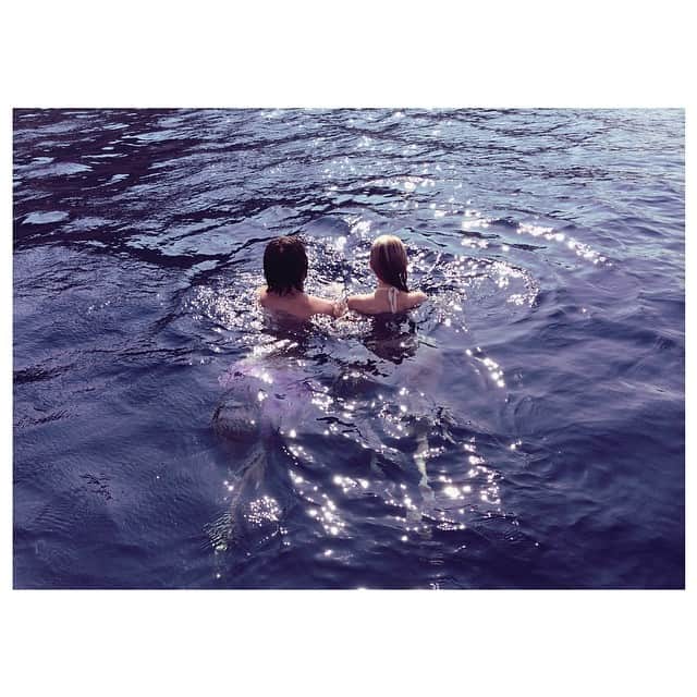 ニコラ・ペルツのインスタグラム：「La mer」