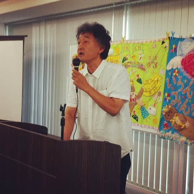 稲葉剛のインスタグラム：「平山洋介さん（神戸大学教授）の基調講演「住宅扶助基準引き下げに見る住宅政策の貧困」が始まりました。」