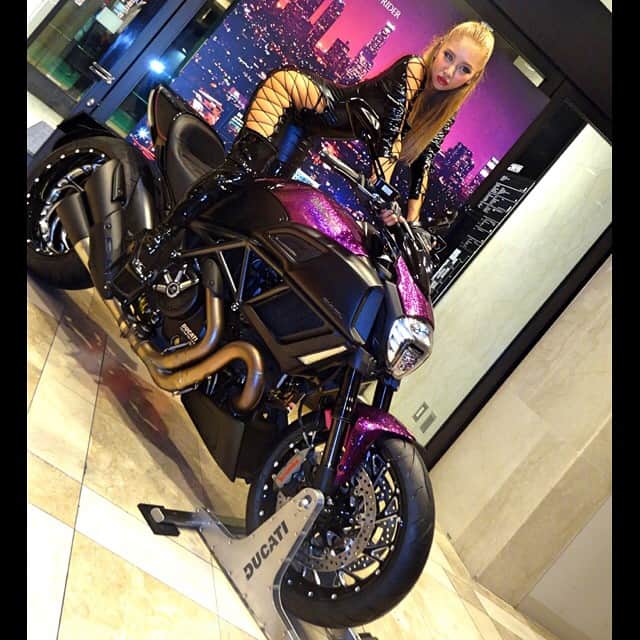 CYBERJAPAN Staffのグルメインスタ