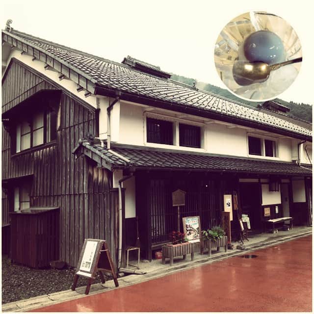 takegaeruさんのインスタグラム写真 - (takegaeruInstagram)「#熊川宿 残念ながら雨が、、 葛まんじゅう頂いて来ました( ^ω^ )」8月24日 16時56分 - takegaeru