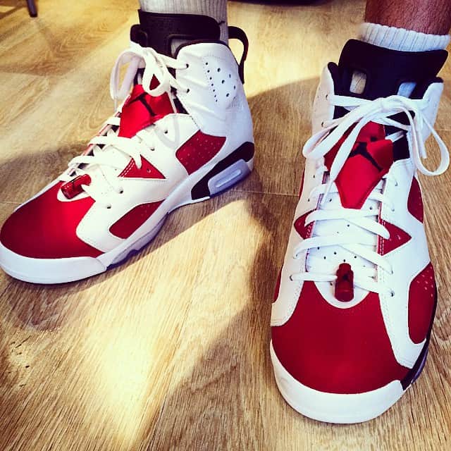 のインスタグラム：「⏩⏩⏩Haneda Airport〜  #todayskicks #carmine #jordan6 #aj6 #jordan」