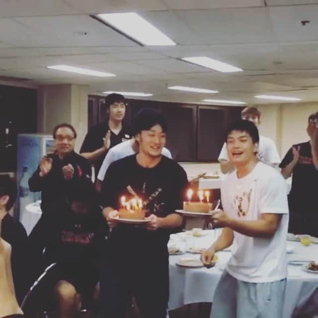 のインスタグラム：「祝ってもらいました。笑 #Japan」