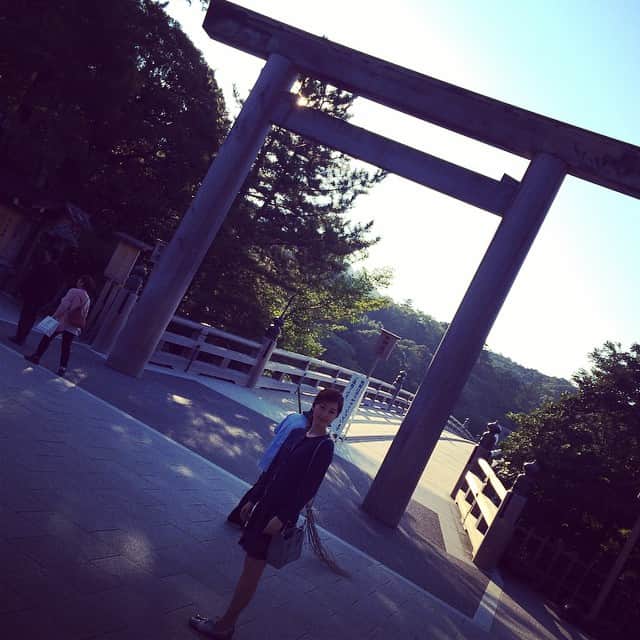 笛木優子のインスタグラム：「どこかわかるかな、、？😊💛 撮影頑張ってます🎀」