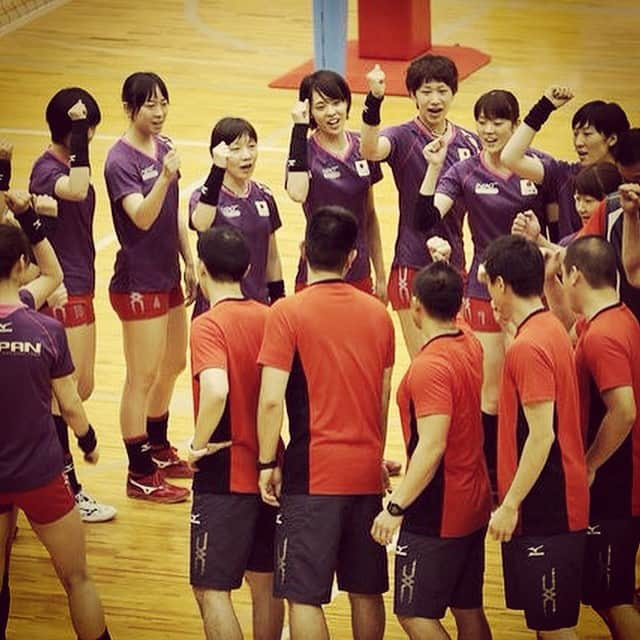 長岡望悠さんのインスタグラム写真 - (長岡望悠Instagram)「All-Japan Women's Volleyball Team Roster @ FIVB World Championship 2014 Italy  Setter: Hitomi Nakamichi, Haruka Miyashita  Middle Blocker: Mai Yamaguchi, Kana Ohno  Opposite Hitter: Yuki Ishii, Yukiko Ebata  Outside Hitter: Saori Kimura, Risa Shinnabe, Mami Uchiseto, Arisa Takada  Hybrid Middle Blocker: Miyu Nagaoka, Saori Sakoda, Mizuho Ishida  Libero: Arisa Sato, Sayaka Tsutsui  #ミユ #みゆ #ながおか #miyu #nagaoka #1 #nippon #japan #長岡望悠 #中道瞳 #宮下遥 #山口舞 #大野果奈 #石井優希 #江畑幸子 #木村沙織 #新鍋理沙 #内瀬戸真実 #高田亜里沙 #迫田沙織 #石田瑞穂 #佐藤亜里沙 #筒井沙耶香」9月11日 16時10分 - nagaokamiyu1