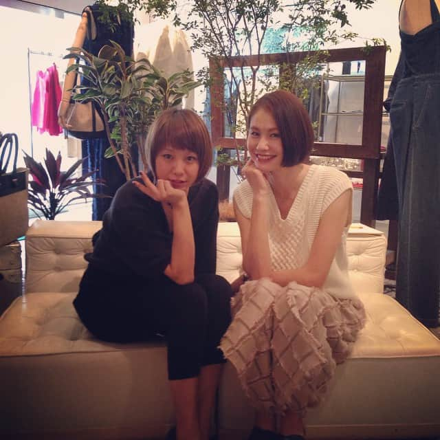 田中美保さんのインスタグラム写真 - (田中美保Instagram)「"AMIW"2015ss展示会♥︎ 可愛かった♥︎ #AMIW #可愛かった #もう春服 #展示会」10月8日 15時04分 - miho12tanaka