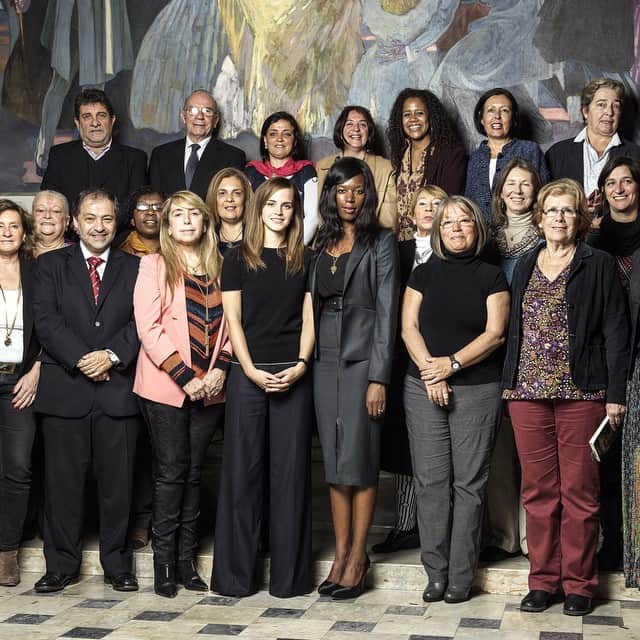 エマ・ワトソンのインスタグラム：「So inspiring to watch female activists pushing for political parity (50% females MPs in Government) in Uruguay today. Say yes to more women in politics!」