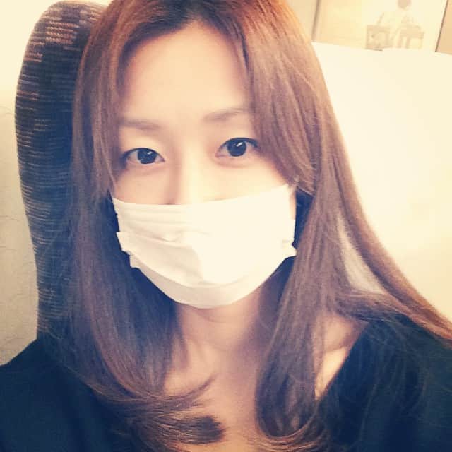 笛木優子のインスタグラム：「失恋したので髪切りました笑うそです。古。もっと短く切りたい。本当は。 ✂️💔💇💆」
