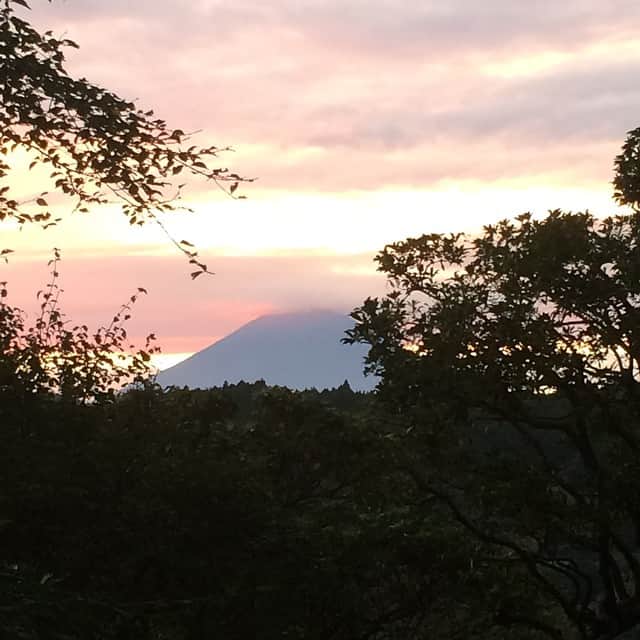 佐倉知里さんのインスタグラム写真 - (佐倉知里Instagram)「加工なし。いつか絶対登ってみたい。 #富士山 #fuji」9月20日 18時53分 - chisa_tiara