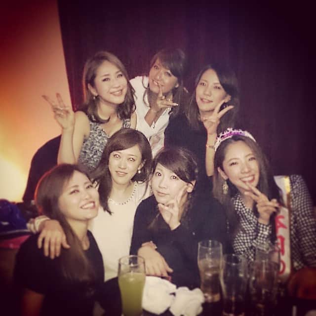 仁科仁美のインスタグラム：「ゆったん、30歳になっちゃった❤︎ おめでとん⤴︎❤︎ いつも可愛いぞっ❤︎幸せになるぞ〜❤︎」