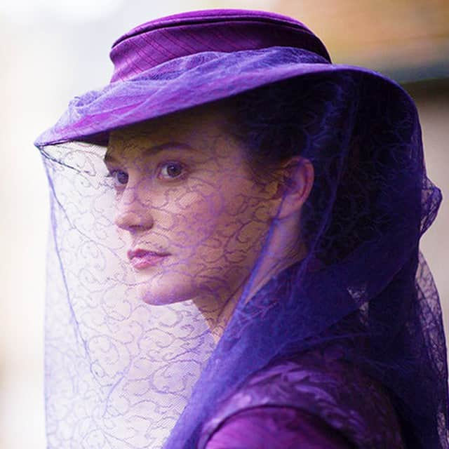 ミア・ワシコウスカさんのインスタグラム写真 - (ミア・ワシコウスカInstagram)「New photo from Madame Bovary #miawasikowska #madamebovary #film」9月21日 21時54分 - mia_wasikowska_