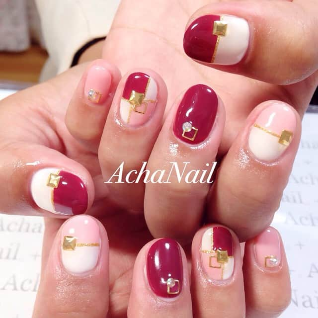 AchaNailさんのインスタグラム写真 - (AchaNailInstagram)「ブロッキングネイル♡ http://ameblo.jp/acha-nail/entry-11929498579.html  #ネイル #ジェルネイル #ネイルサロン #Nail #東京 #池袋 #acegel #ブロックネイル #ボルドー #秋ネイル #スタッズ #AutumnNail #Autumn #Bordeaux #Block #Studs」9月24日 14時56分 - achanail