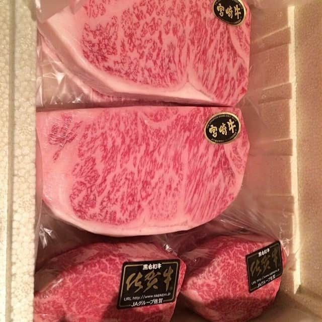 成宮寛貴さんのインスタグラム写真 - (成宮寛貴Instagram)「お久しぶり〜！ からの、肉。」9月26日 11時38分 - hirokinarimiya_official