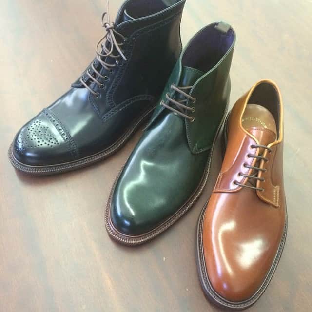 カルミナさんのインスタグラム写真 - (カルミナInstagram)「Some styles in Oscar and Detroit last .Carmina #shoes #Stylish #handmade #Cordovan #Horween #Navy #Green #Saddle #Mallorca」10月11日 5時03分 - carminashoemaker