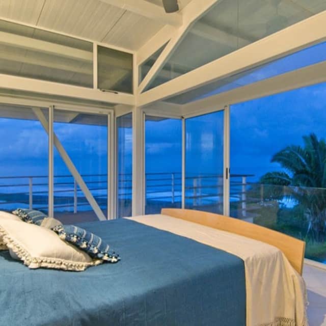 The Fantasy Homesのインスタグラム：「😍 double tap😍 Photo credit http://www.trendir.com/house-design/amazing-beach-houses-eco-friendly-architecture-12.jpg」