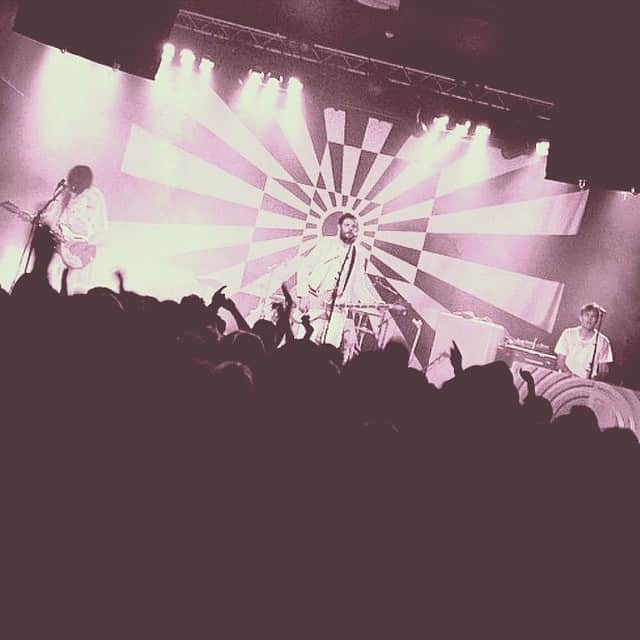 クラクソンズさんのインスタグラム写真 - (クラクソンズInstagram)「Nottingham you were incredible ❤️❤️❤️」11月3日 7時41分 - klaxonsband