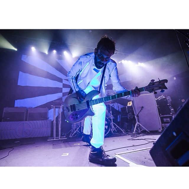 クラクソンズさんのインスタグラム写真 - (クラクソンズInstagram)「UV 🆒 #klaxonstour」11月3日 20時54分 - klaxonsband