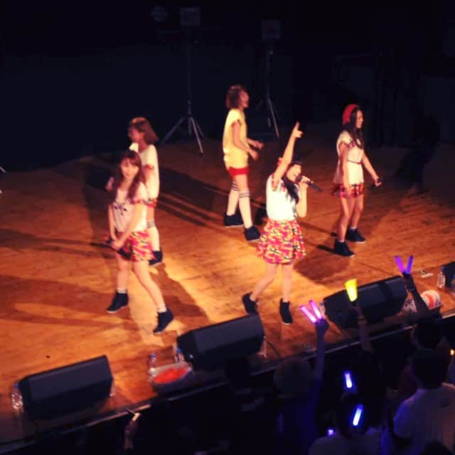 岡田ロビン翔子のインスタグラム：「THE ポッシボー 勇気スーパーボール！ 負けん気ツアーin umeda AKASO #thepossible #makenki #ハロプロ」