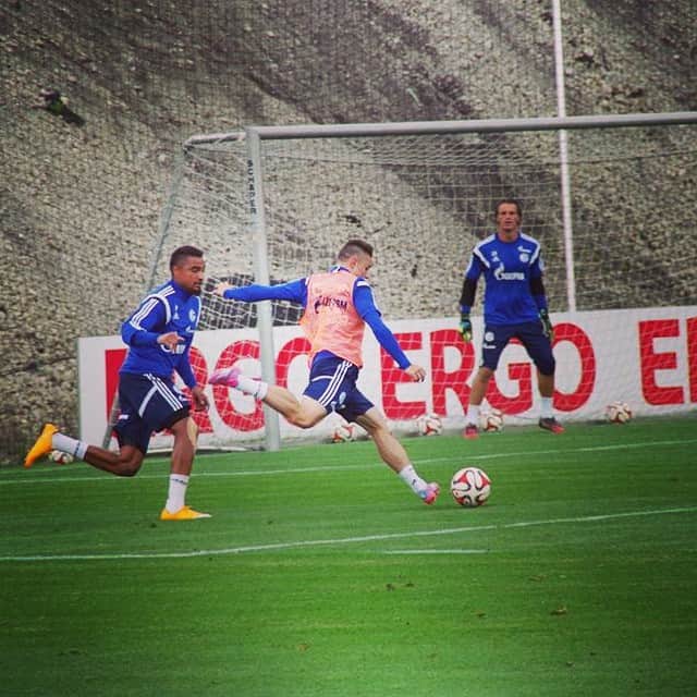 のインスタグラム：「💥⚽️」