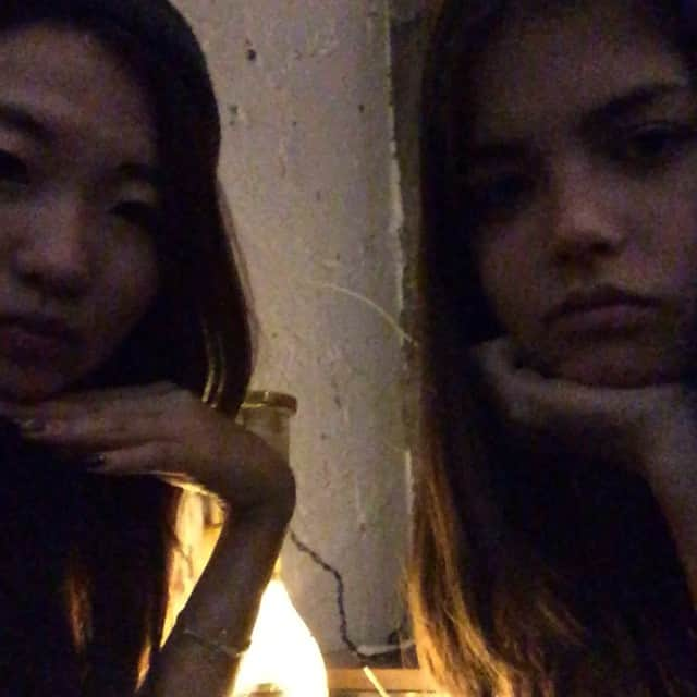 すみれ・ソフィのインスタグラム：「The thing to do in Tokyo apparently. #wesocool #freechai #thatswhyimhere @sayappy」