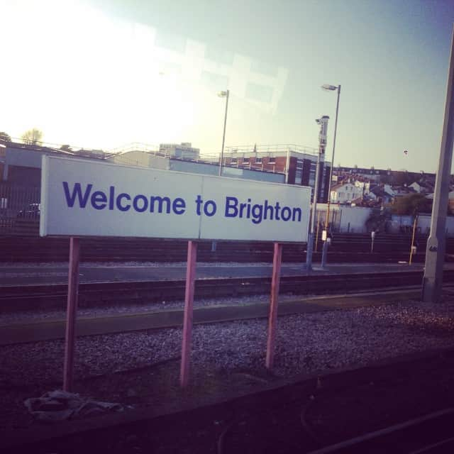 クラクソンズのインスタグラム：「Hey Brighton! #klaxonstour」