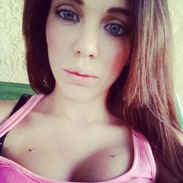 Kiera Wintersのインスタグラム：「#blueeyes #tattooedparents #klassykiera #winterswild #mamalife #proudmama #happiness #brunette #heystalker」