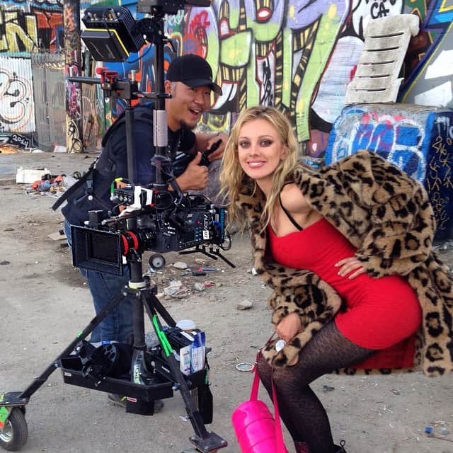 バール・パリーさんのインスタグラム写真 - (バール・パリーInstagram)「I upgraded my self to #Camera woman on set of #StreetLevel . Don't worry, I totally got the shot! 🎥 #Lol #SetLife #CrazyWardrobe #FunCharacters #Actors....」11月6日 2時58分 - barpaly