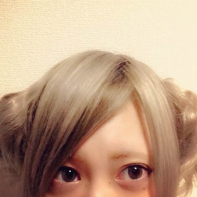 篠崎こころのインスタグラム：「羊の角が生えてきたっ🌙🐑 にょき」