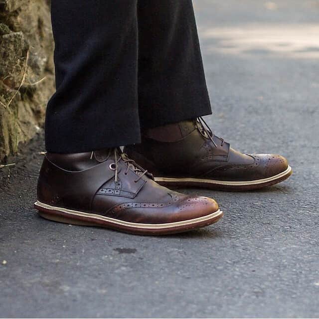 スボさんのインスタグラム写真 - (スボInstagram)「Great shot of our Winslow II in chestnut/dark chocolate on @cityofgentlemen! #menswear #blogger #footwear #style」11月11日 10時31分 - tsubo_footwear