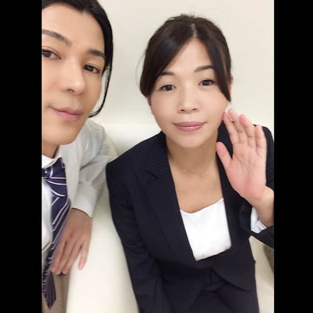 武田真治さんのインスタグラム写真 - (武田真治Instagram)「大久保さんが高貴なスマイルを披露してくれました^_^ 揺るぎない価値観と揺れる乙女心をあわせ持つ可愛らしい人です❗️ #大久保佳代子 #めちゃイケ  #武田真治」11月18日 16時28分 - shinji.takeda