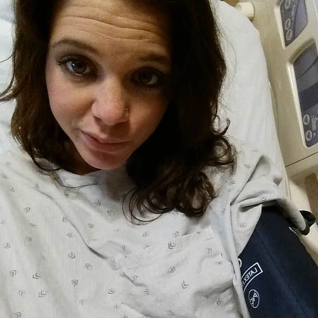 Kiera Wintersのインスタグラム：「Well my blood pressure is unsafe for baby so now I gotta stay in the hospital till I deliver.」