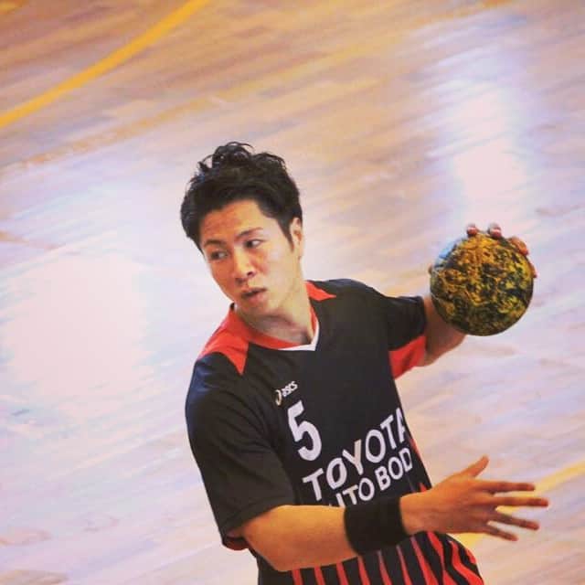 高智海吏のインスタグラム：「撮影協力者の方から写真を提供して頂きました。#イケメン#日本リーグ#ハンドボール#handball」