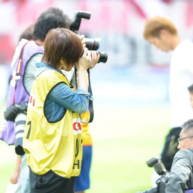 のインスタグラム：「せっかくなのでビブス着て撮ったものを出展しようかな。#ユアスタ #ベガルタ仙台」