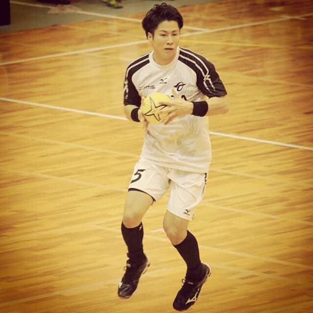 高智海吏のインスタグラム：「撮影協力者の方から写真を提供して頂きました。#イケメン#日本リーグ#ハンドボール#handball」