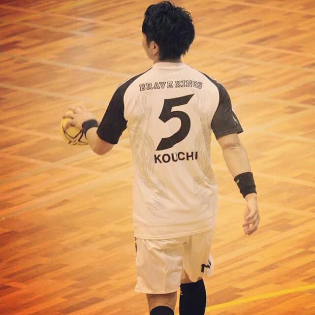 高智海吏さんのインスタグラム写真 - (高智海吏Instagram)「撮影協力者の方から写真を提供して頂きました。#イケメン#日本リーグ#ハンドボール#handball」11月20日 6時35分 - kochi.kairi.times